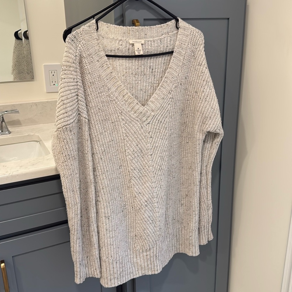 Grey/cream sweater